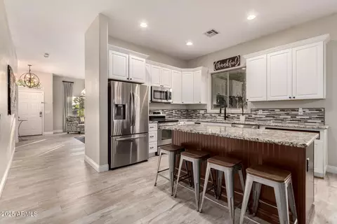 Kitchen - 2139 S Granite St, Gilbert, AZ 85295 photo 1 of 7