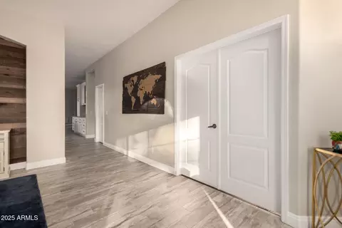 Entry Way - 2139 S Granite St, Gilbert, AZ 85295 photo 4 of 8