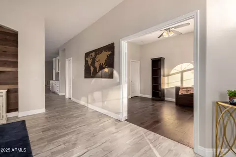 Entry Way - 2139 S Granite St, Gilbert, AZ 85295 photo 3 of 8
