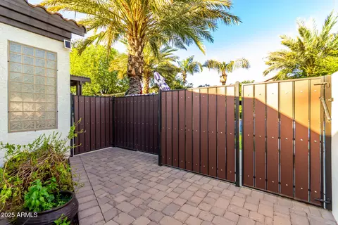 Exterior - 2139 S Granite St, Gilbert, AZ 85295 photo 21 of 33