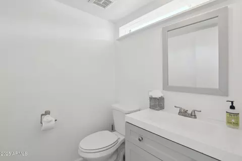 610 E Montebello Ave #46, Phoenix, AZ 85012 photo 16