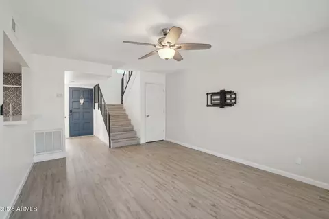 610 E Montebello Ave #46, Phoenix, AZ 85012 photo 8