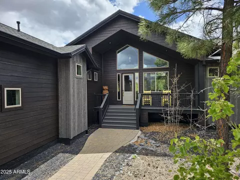 2140 S Monkshood Rd, Show Low, AZ 85901