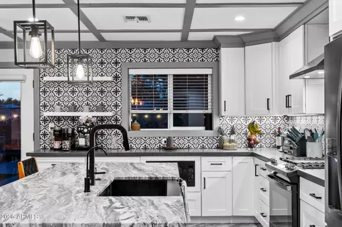 Kitchen - 11530 E Vine Ave, Mesa, AZ 85208 photo 3 of 3