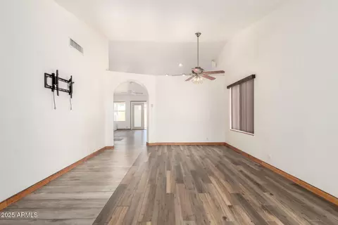 Living - 2356 N Glenview --, Mesa, AZ 85213 photo 3 of 7