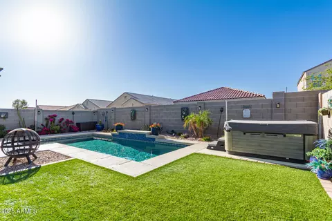 Exterior - 30962 W Weldon Ave, Buckeye, AZ 85396 photo 5 of 5