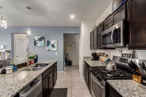 Kitchen - 30962 W Weldon Ave, Buckeye, AZ 85396 photo 2 of 3