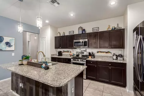 Kitchen - 30962 W Weldon Ave, Buckeye, AZ 85396 photo 3 of 3