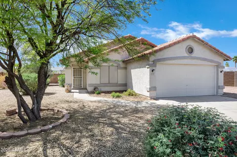 1120 S Valley Dr, Apache Junction, AZ 85120 photo 3