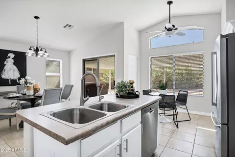 1120 S Valley Dr, Apache Junction, AZ 85120 photo 17