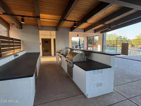 Kitchen - 18025 N 65th Pl, Phoenix, AZ 85054 photo 2 of 8