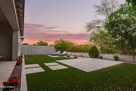Exterior - 18025 N 65th Pl, Phoenix, AZ 85054 photo 9 of 10
