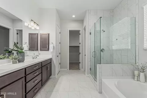 Bath - 18025 N 65th Pl, Phoenix, AZ 85054 photo 4 of 6