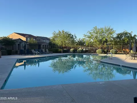 Exterior - 18025 N 65th Pl, Phoenix, AZ 85054 photo 4 of 10