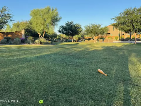 Exterior - 18025 N 65th Pl, Phoenix, AZ 85054 photo 6 of 10