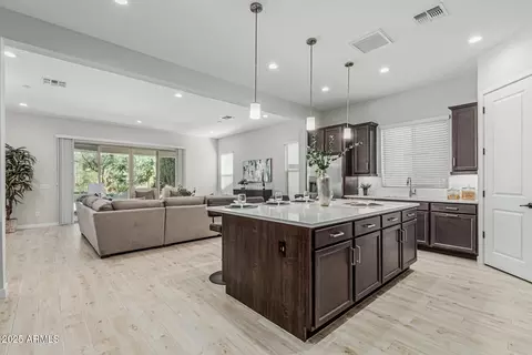 Kitchen - 18025 N 65th Pl, Phoenix, AZ 85054 photo 4 of 8