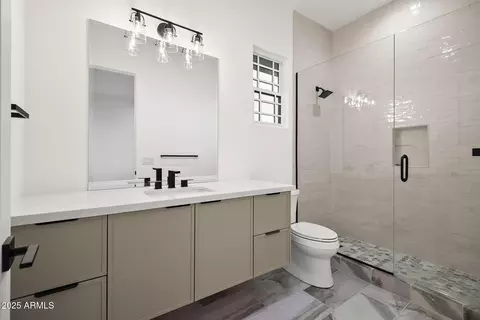 Bath - 3135 N Mountainside Loop, Buckeye, AZ 85396 photo 2 of 6