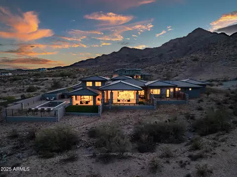 Exterior - 3135 N Mountainside Loop, Buckeye, AZ 85396 photo 9 of 10