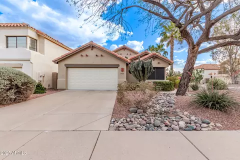 3505 E South Fork Dr, Phoenix, AZ 85044 photo 2