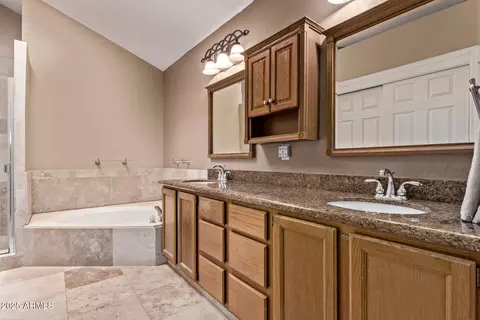3505 E South Fork Dr, Phoenix, AZ 85044 photo 12
