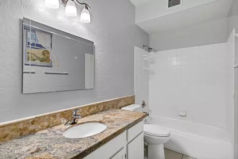 Bath - 1975 E Chilton Dr, Tempe, AZ 85283 photo 2 of 4
