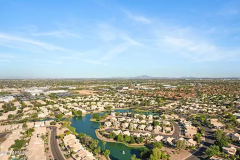 View/Area - 1975 E Chilton Dr, Tempe, AZ 85283 photo 11 of 13