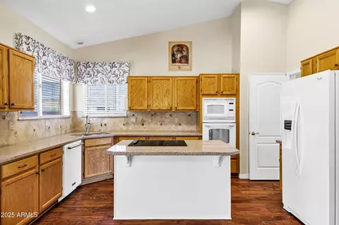 Kitchen - 1975 E Chilton Dr, Tempe, AZ 85283 photo 3 of 3