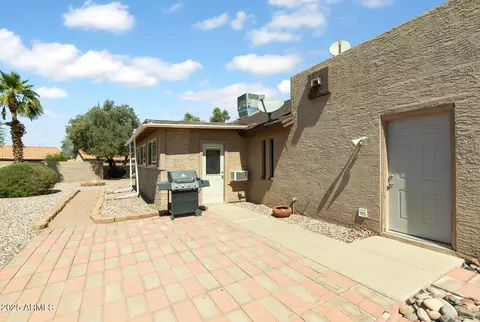 Exterior - 905 E Bluefield Ave, Phoenix, AZ 85022 photo 4 of 6