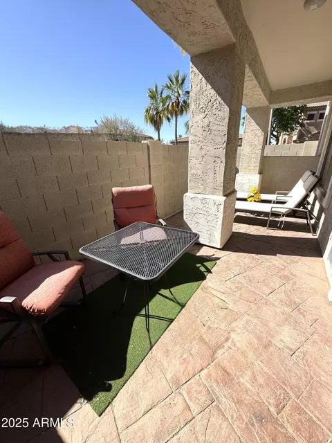 Exterior - 1024 E Frye Rd #1090, Phoenix, AZ 85048 photo 1 of 10