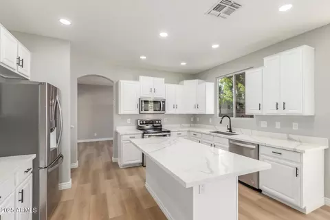 2754 E Michelle Way, Gilbert, AZ 85234 photo 14