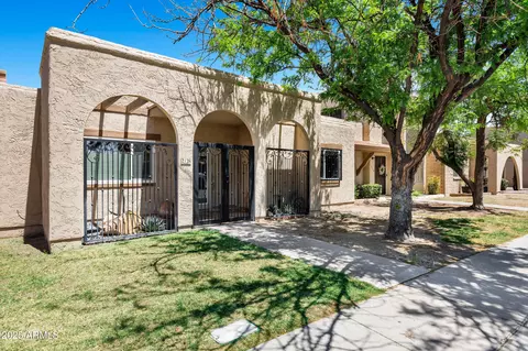 2138 E Minton Dr, Tempe, AZ 85282 photo 2