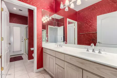 Bath - 3740 E Tonto Ct, Phoenix, AZ 85044 photo 3 of 4