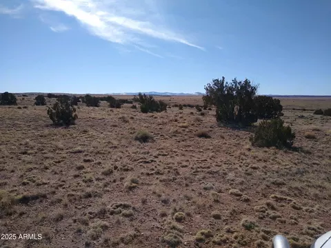 000 N6474 -- #216, Saint Johns, AZ 85936