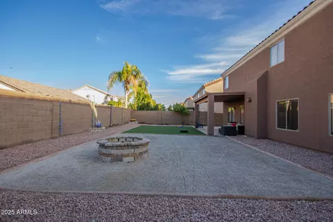Exterior - 4088 E Kroll Dr, Gilbert, AZ 85234 photo 9 of 13