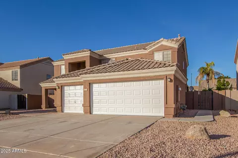Exterior - 4088 E Kroll Dr, Gilbert, AZ 85234 photo 2 of 13