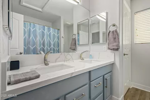 Bath - 4088 E Kroll Dr, Gilbert, AZ 85234 photo 7 of 8