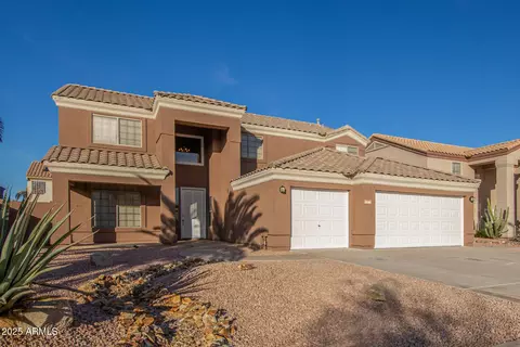 Exterior - 4088 E Kroll Dr, Gilbert, AZ 85234 photo 3 of 13
