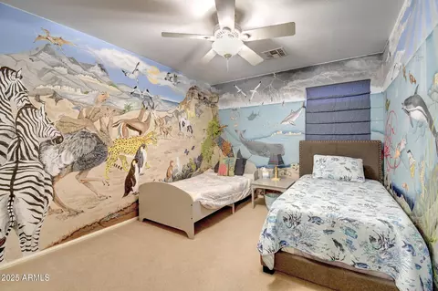 9577 W Seldon Ln, Peoria, AZ 85345