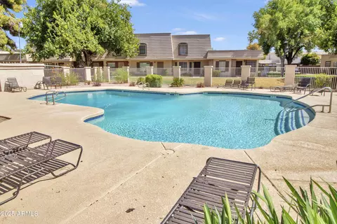 Exterior - 1011 E Lodge Dr, Tempe, AZ 85283 photo 8 of 12