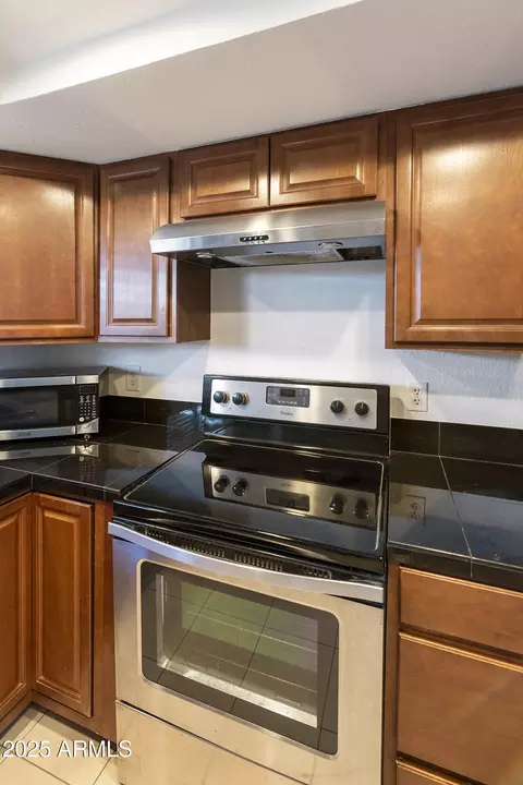 Kitchen - 1011 E Lodge Dr, Tempe, AZ 85283 photo 3 of 6