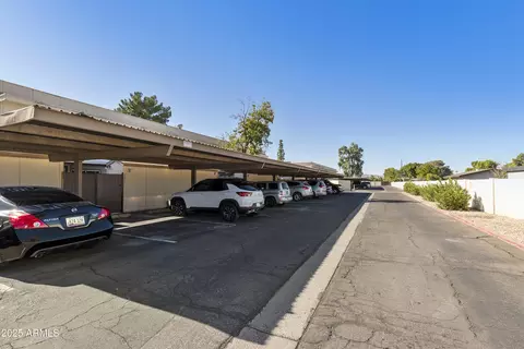 Exterior - 1011 E Lodge Dr, Tempe, AZ 85283 photo 5 of 12