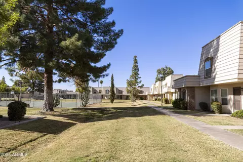 Exterior - 1011 E Lodge Dr, Tempe, AZ 85283 photo 11 of 12