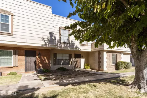 1011 E Lodge Dr, Tempe, AZ 85283