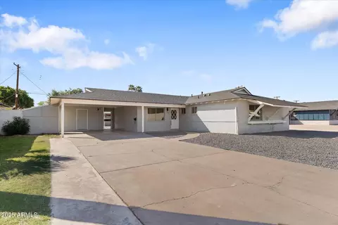 1658 N Old Colony Dr, Mesa, AZ 85201