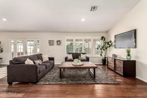 4940 S Rosemary Dr, Chandler, AZ 85248