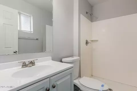 Bath - 8104 E Jacob Ave, Mesa, AZ 85209 photo 1 of 2