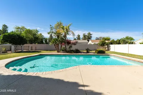 Exterior - 541 E Spur Ave, Gilbert, AZ 85296 photo 8 of 10