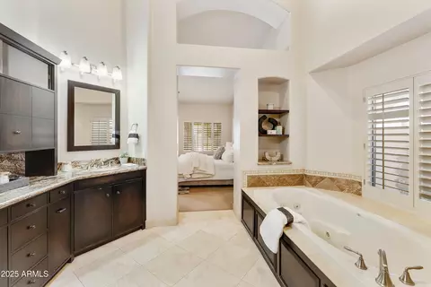 Bath - 541 E Spur Ave, Gilbert, AZ 85296 photo 4 of 6