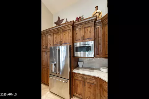 Kitchen - 541 E Spur Ave, Gilbert, AZ 85296 photo 6 of 8