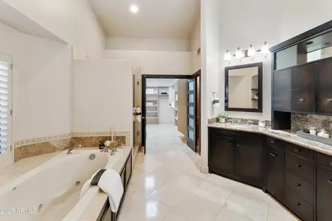 Bath - 541 E Spur Ave, Gilbert, AZ 85296 photo 2 of 6